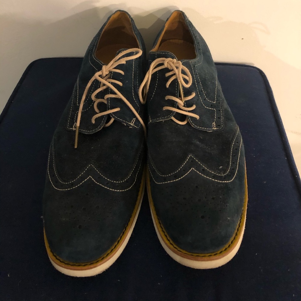 Sebago Suede Wingtips - Picture 2 of 5